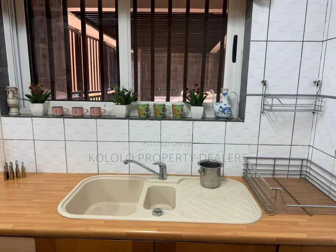 Furnished 4bdrm Townhouse / Terrace in Kololo, Central Division