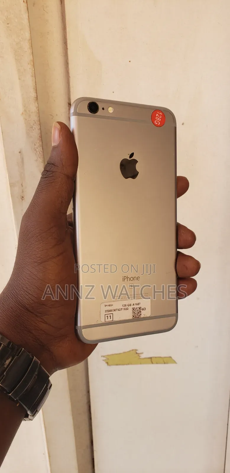 New Apple iPhone 6s 64 GB Gold