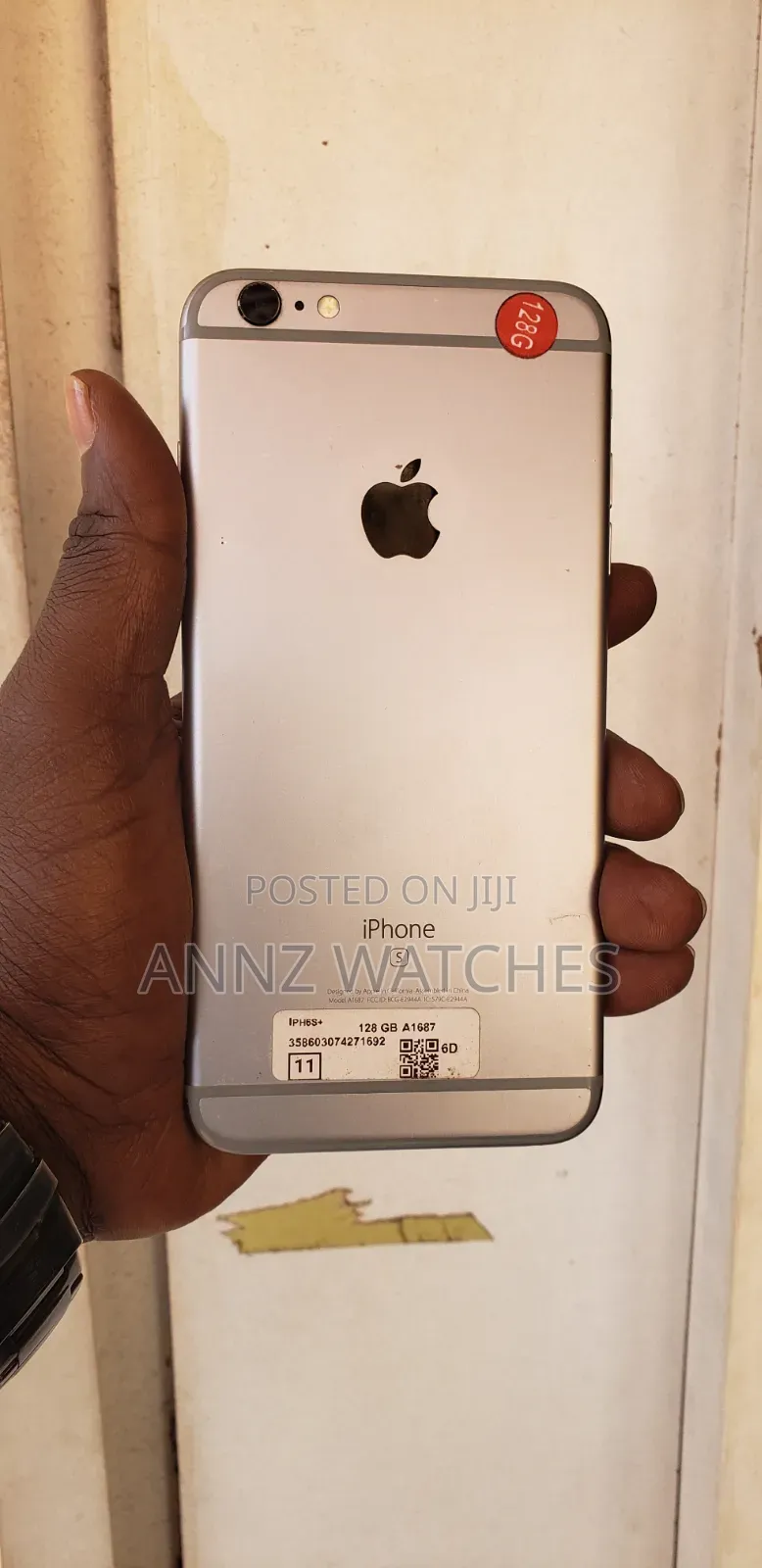 New Apple iPhone 6s 64 GB Gold