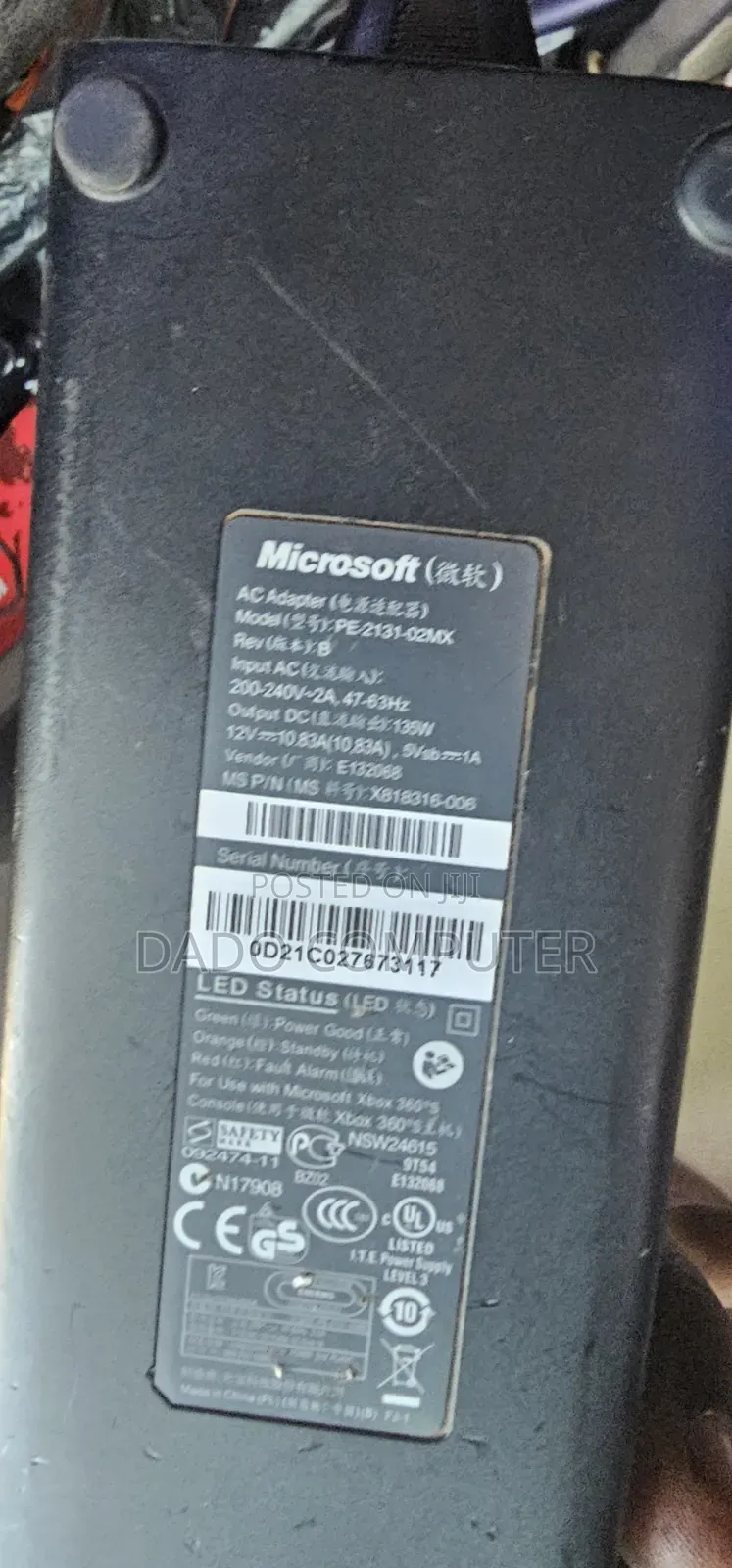 Microsoft XBOX 360 Slim With 2 Pads