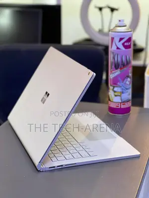 New Laptop Microsoft Surface Laptop 2 8GB Intel Core i5 SSD 256GB