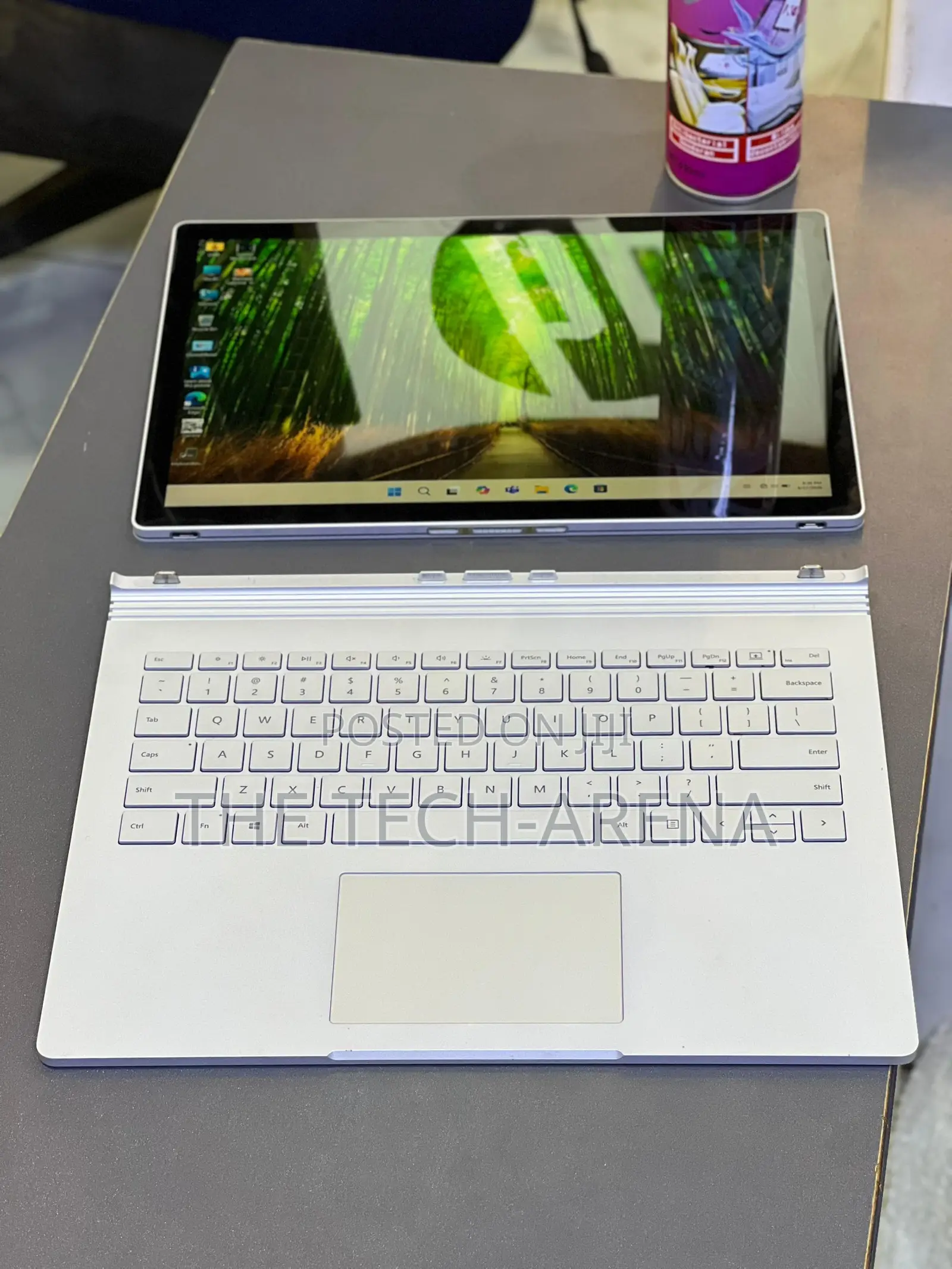 New Laptop Microsoft Surface Laptop 2 8GB Intel Core i5 SSD 256GB
