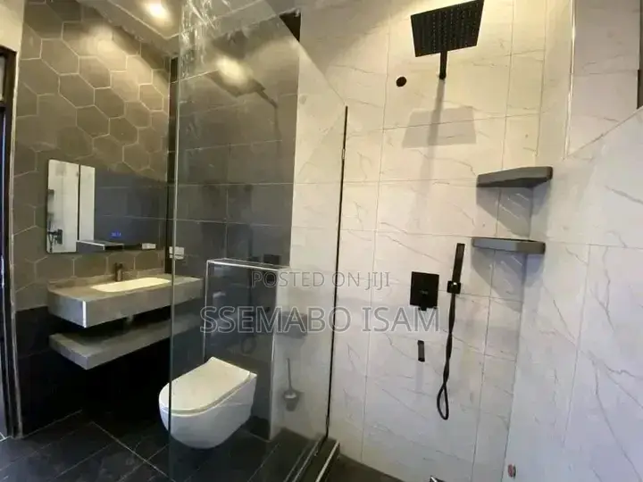 2bdrm House in Kisaasi, Central Division for rent