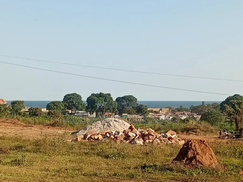 Land in Nkumba