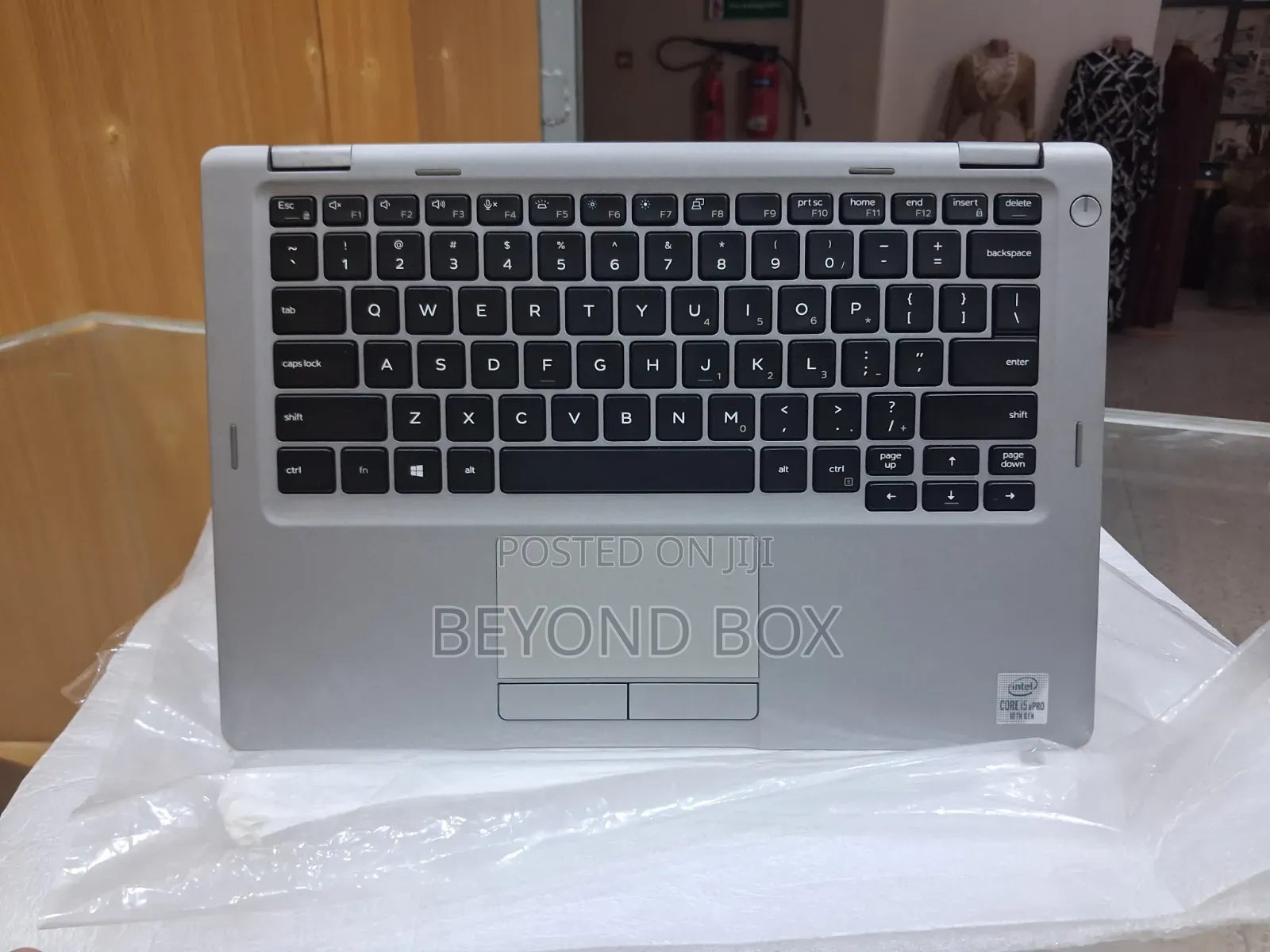 Laptop Dell Latitude 5310 2-in-1 8GB Intel Core i5 SSD 256GB