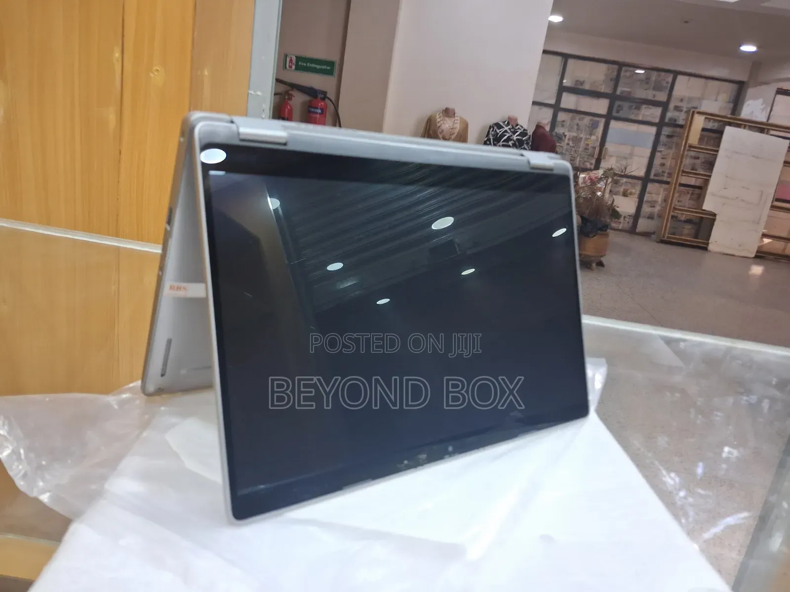 Laptop Dell Latitude 5310 2-in-1 8GB Intel Core i5 SSD 256GB