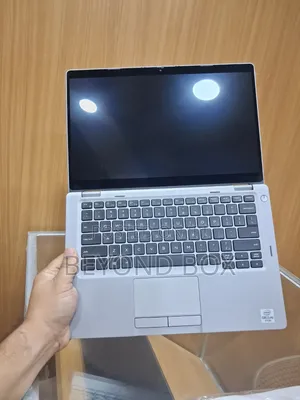 Laptop Dell Latitude 5310 2-in-1 8GB Intel Core i5 SSD 256GB