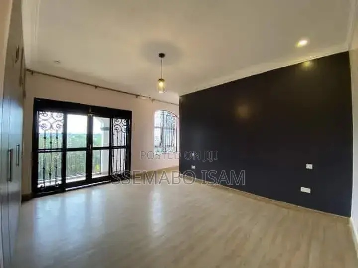 2bdrm House in Kisaasi Bukoto, Central Division for rent