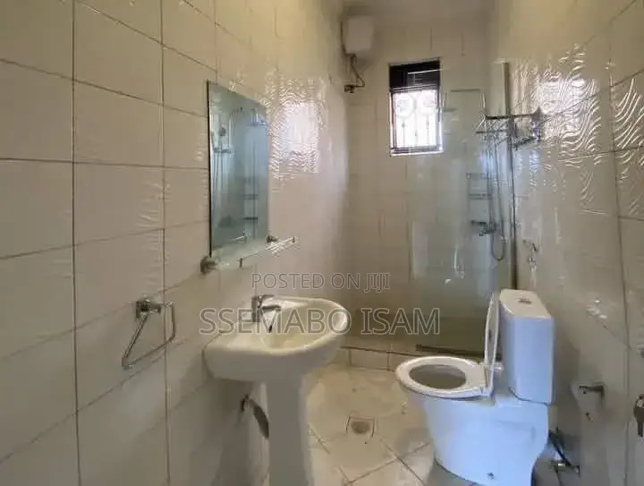 2bdrm House in Kisaasi Bukoto, Central Division for rent