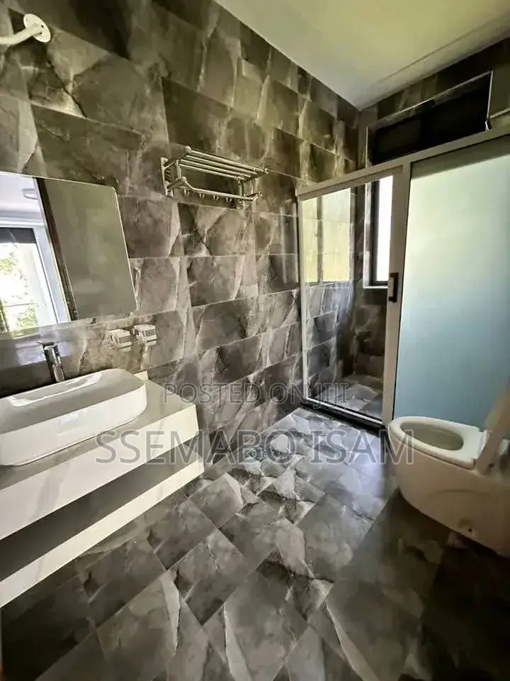 2bdrm House in Kisaasi, Central Division for rent