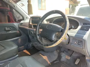 Toyota Noah 2001 White