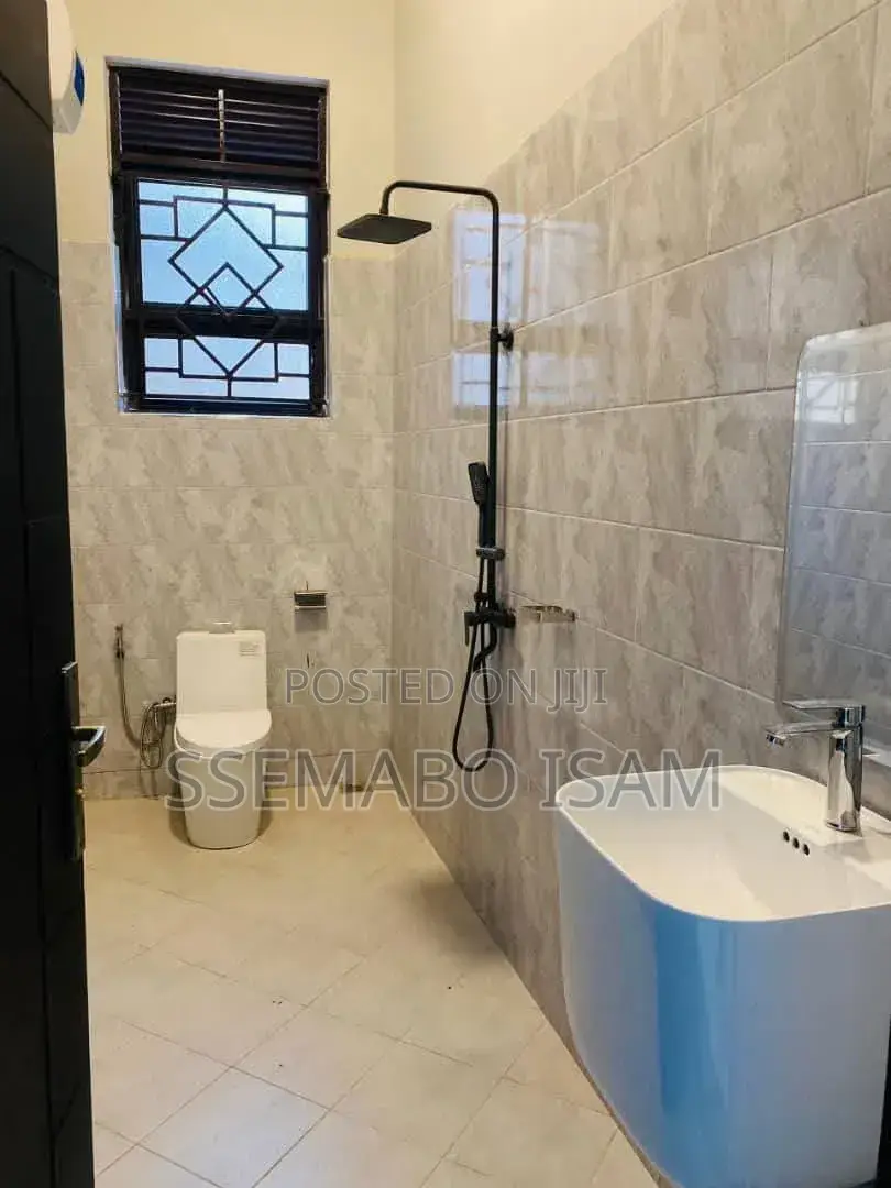 3bdrm House in Standalone Ntinda, Central Division for rent