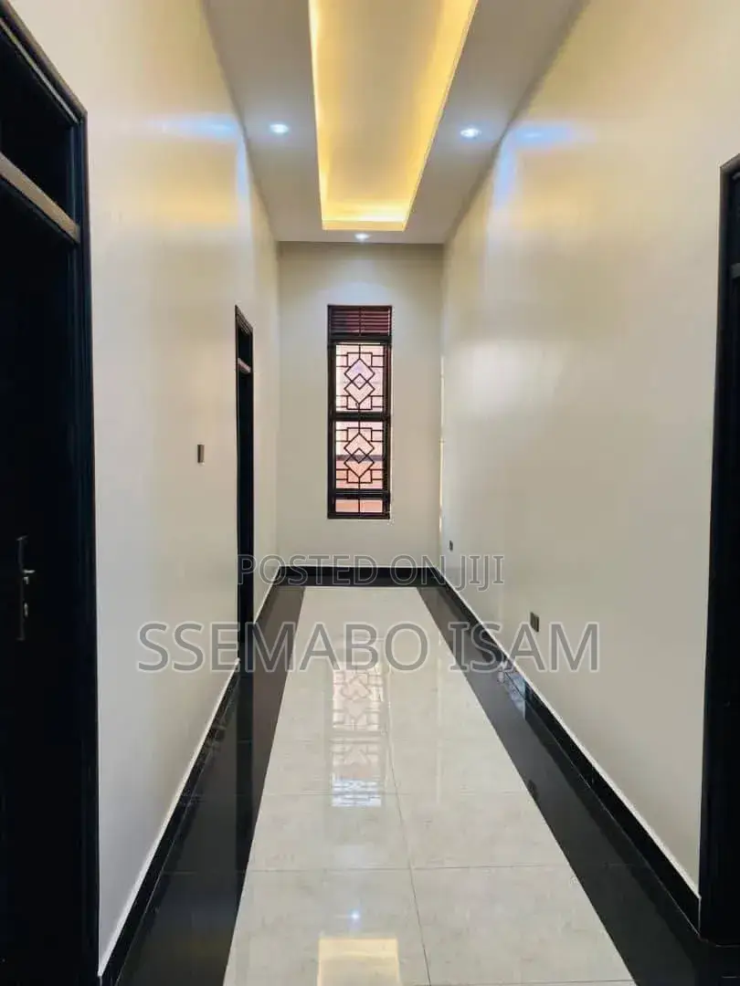3bdrm House in Standalone Ntinda, Central Division for rent