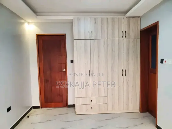 2bdrm House in Kisaasi, Central Division for rent