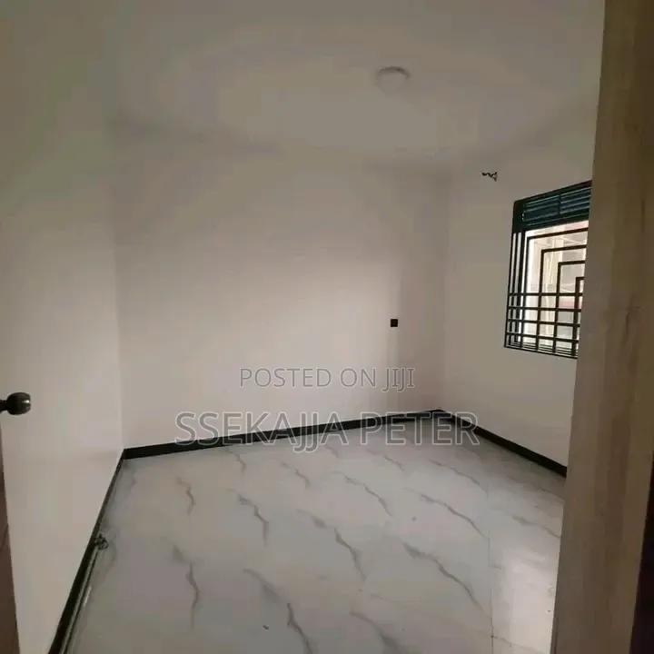 2bdrm House in Kisaasi, Central Division for rent
