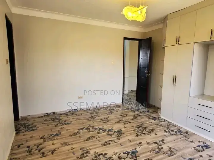2bdrm House in Kisaasi, Central Division for rent