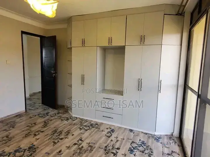 2bdrm House in Kisaasi, Central Division for rent