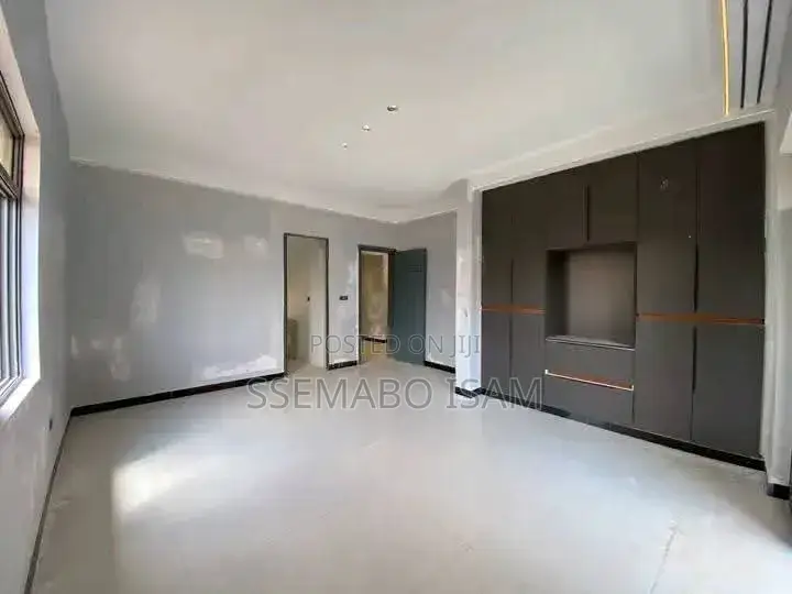 2bdrm House in Kisaasi, Central Division for rent
