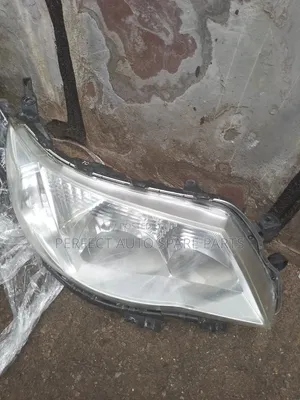 Headlights for Subaru Forester SH5 in Stock Japan
