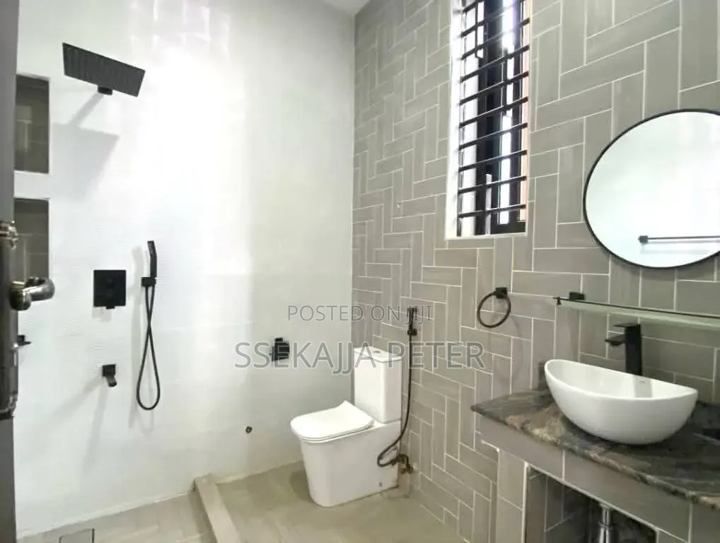 2bdrm House in Kisaasi, Central Division for rent