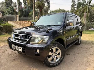 Mitsubishi Pajero 2002 Purple