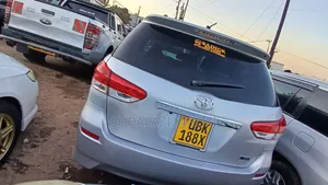 Toyota Wish 2010 Silver