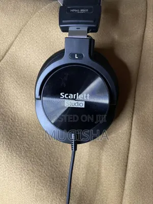 Scarlett Studio HP6-MKiii