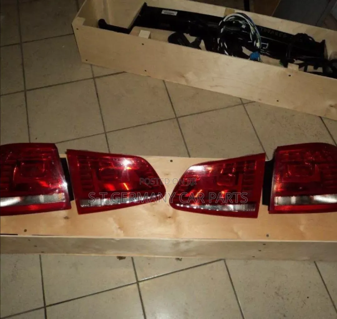 Volkswagen Tuareg Tail/ Back Light Model 2011-2018