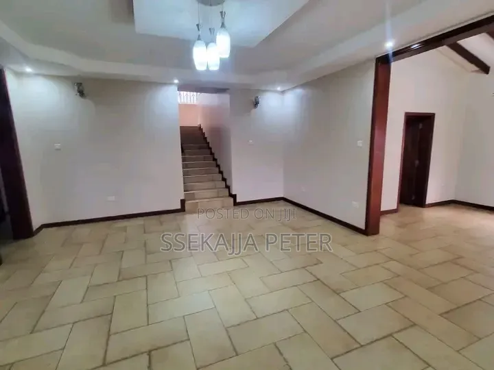 3bdrm House in Standalone Kisaasi, Central Division for rent