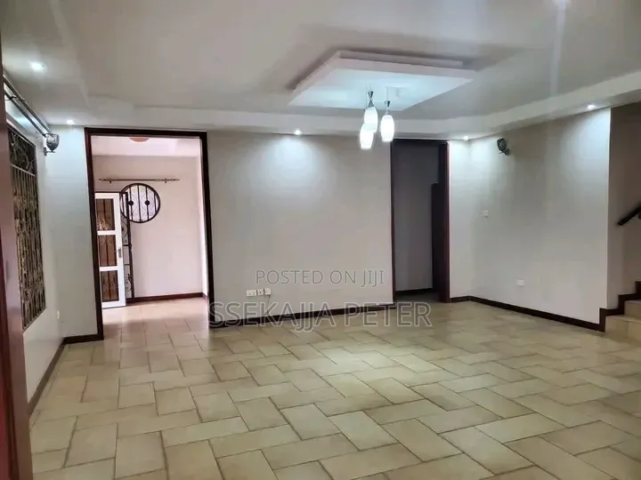 3bdrm House in Standalone Kisaasi, Central Division for rent