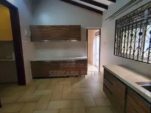 3bdrm House in Standalone Kisaasi, Central Division for rent