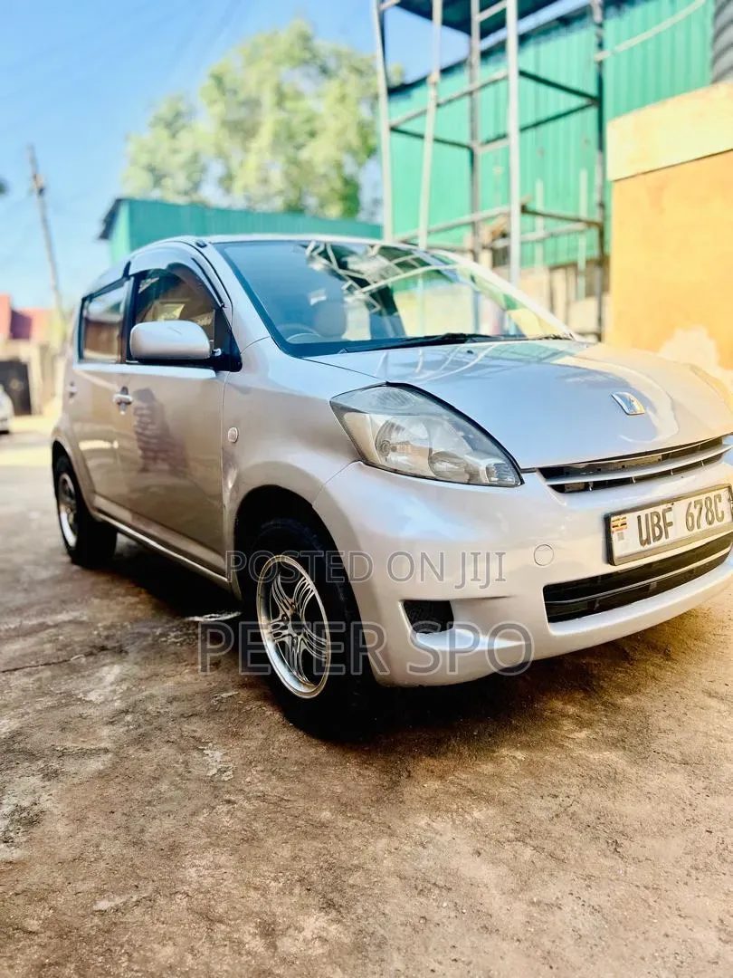 Toyota Passo 2008 Silver