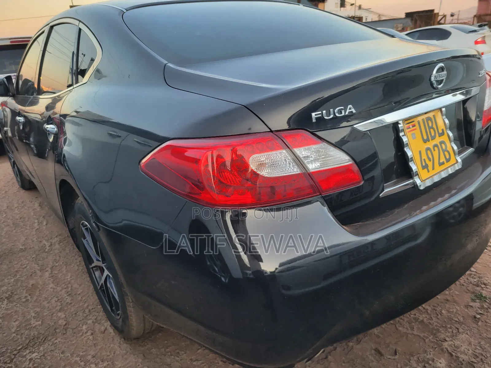 Nissan Fuga 2012 Black