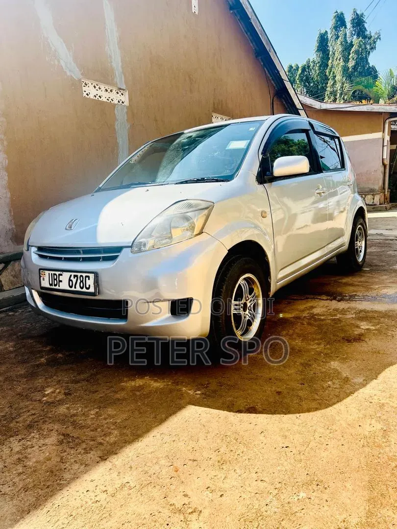 Toyota Passo 2008 Silver
