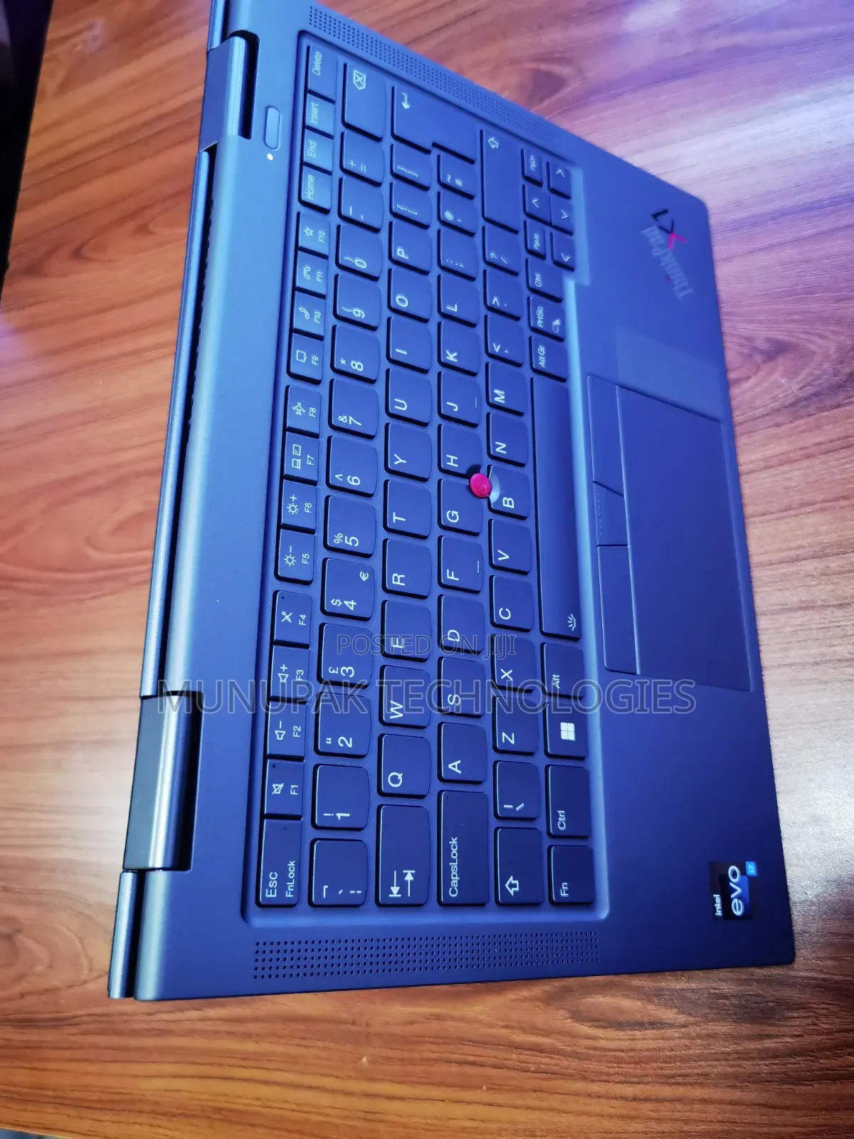 New Laptop Lenovo ThinkPad X1 Yoga Gen 8 16GB Intel Core i7 SSD 512GB