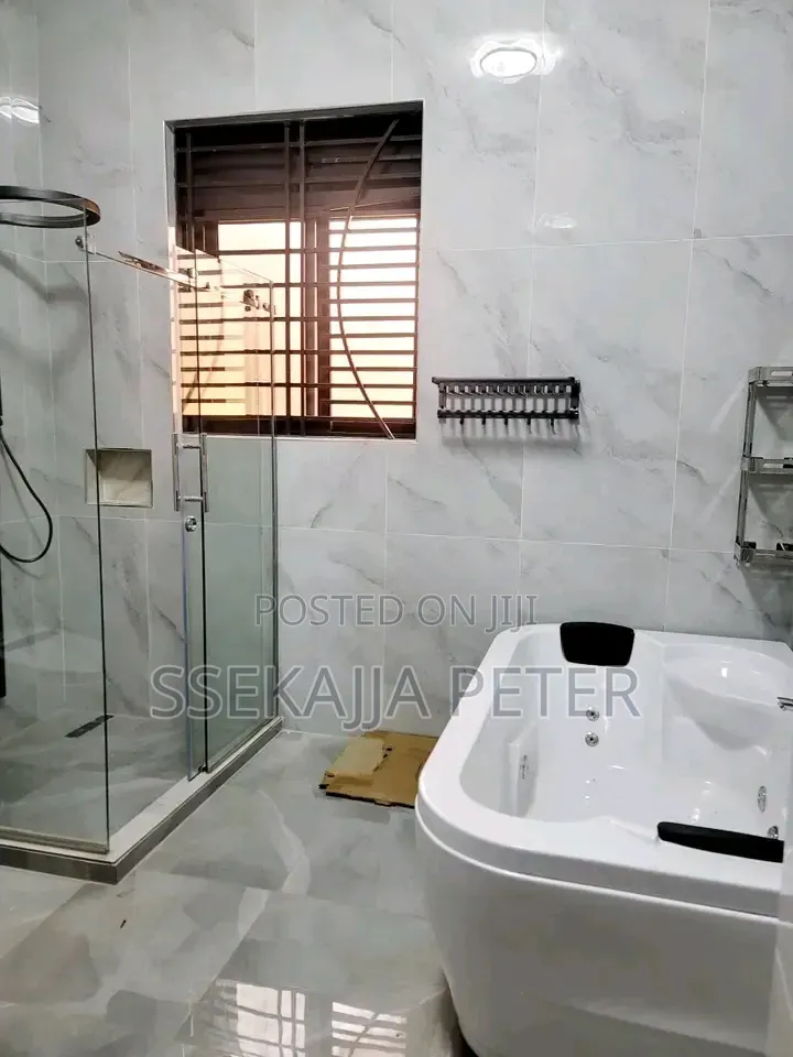 3bdrm House in Standalone Kisaasi, Central Division for rent