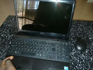 Laptop Sony VAIO 15E F15218SN 128GB HDD 500GB