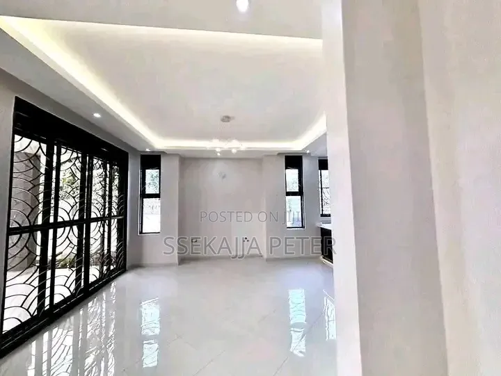 3bdrm House in Standalone Kisaasi, Central Division for rent