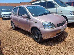 Toyota Vitz 2001 Pink