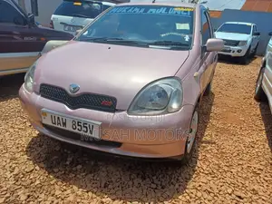 Toyota Vitz 2001 Pink