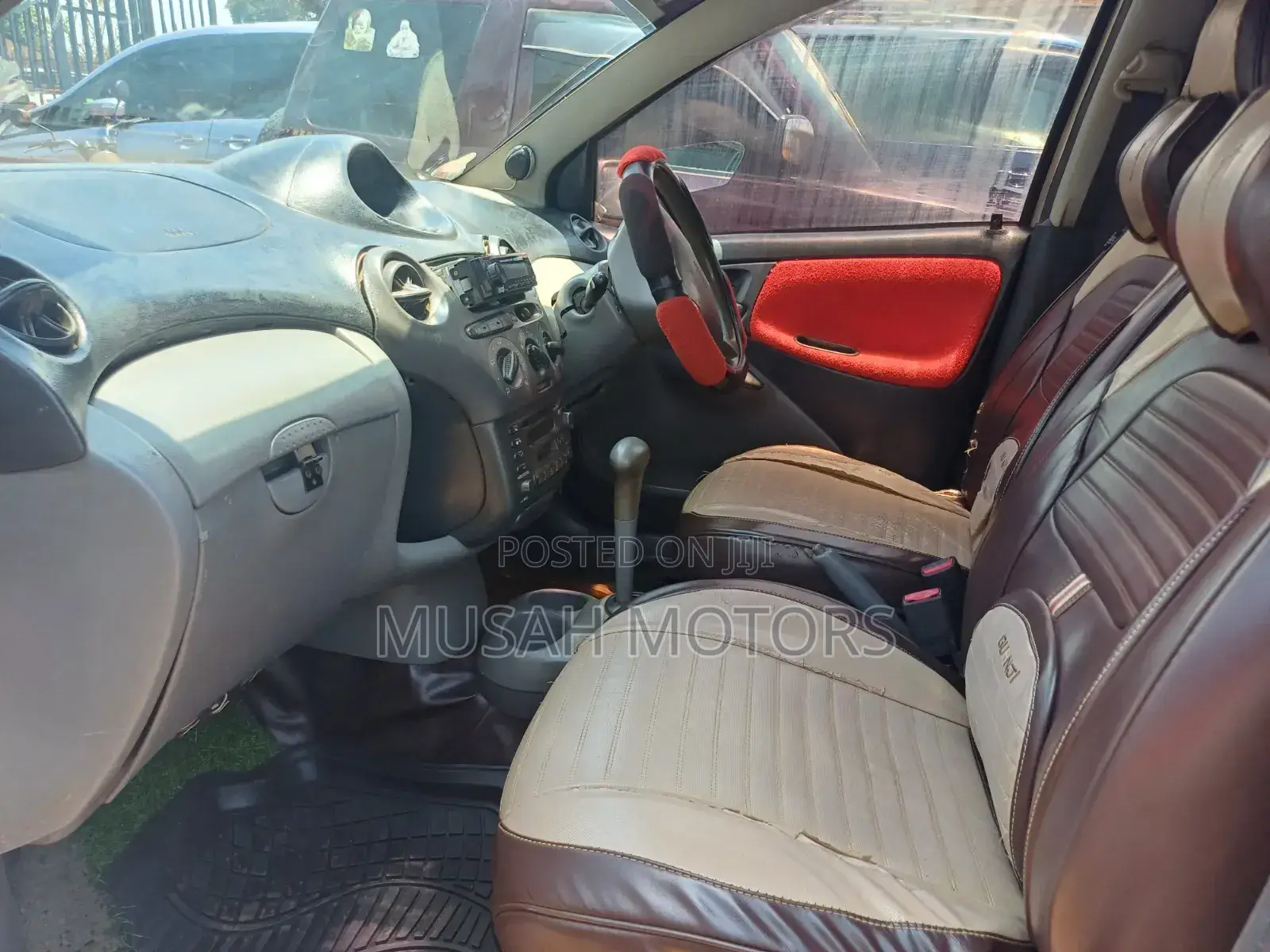 Toyota Vitz 2001 Pink