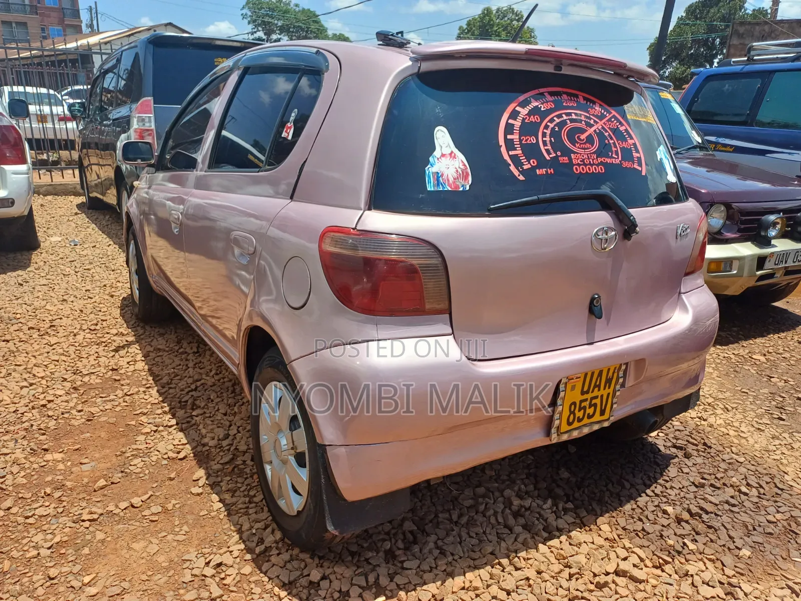 Toyota Vitz 2001 Pink