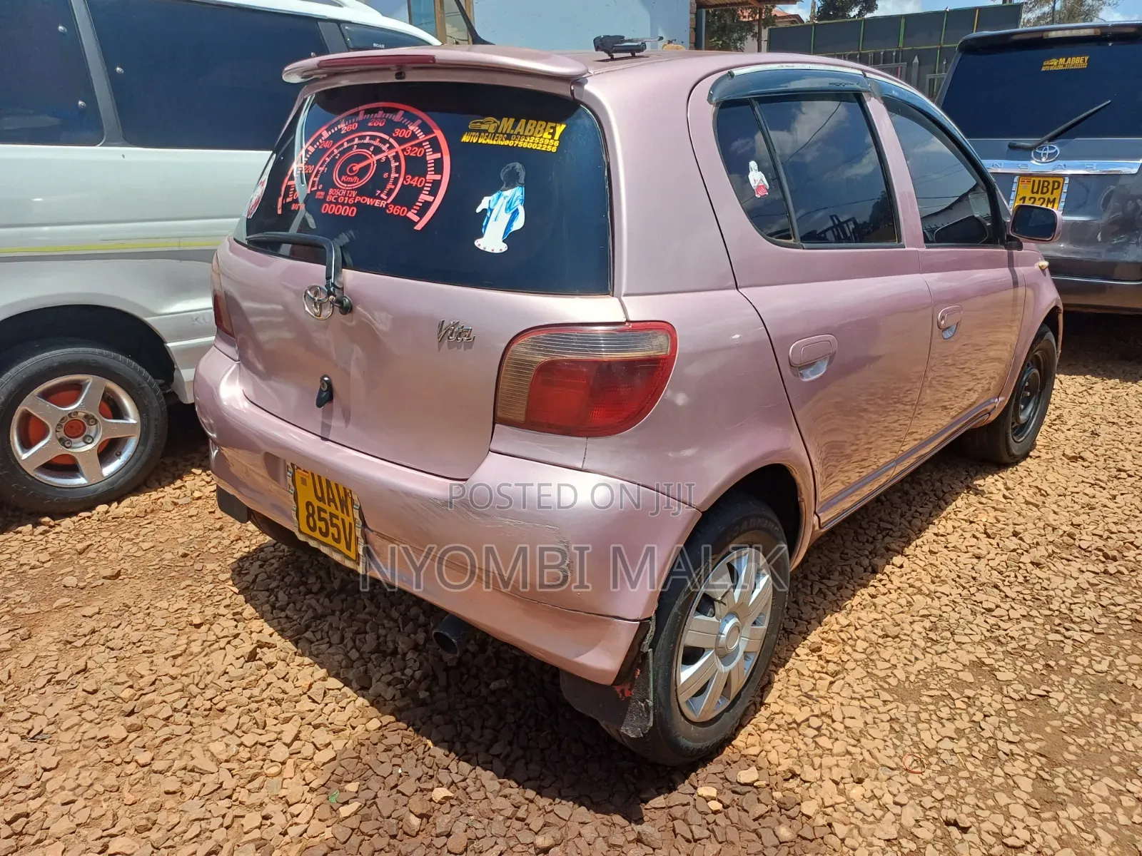 Toyota Vitz 2001 Pink