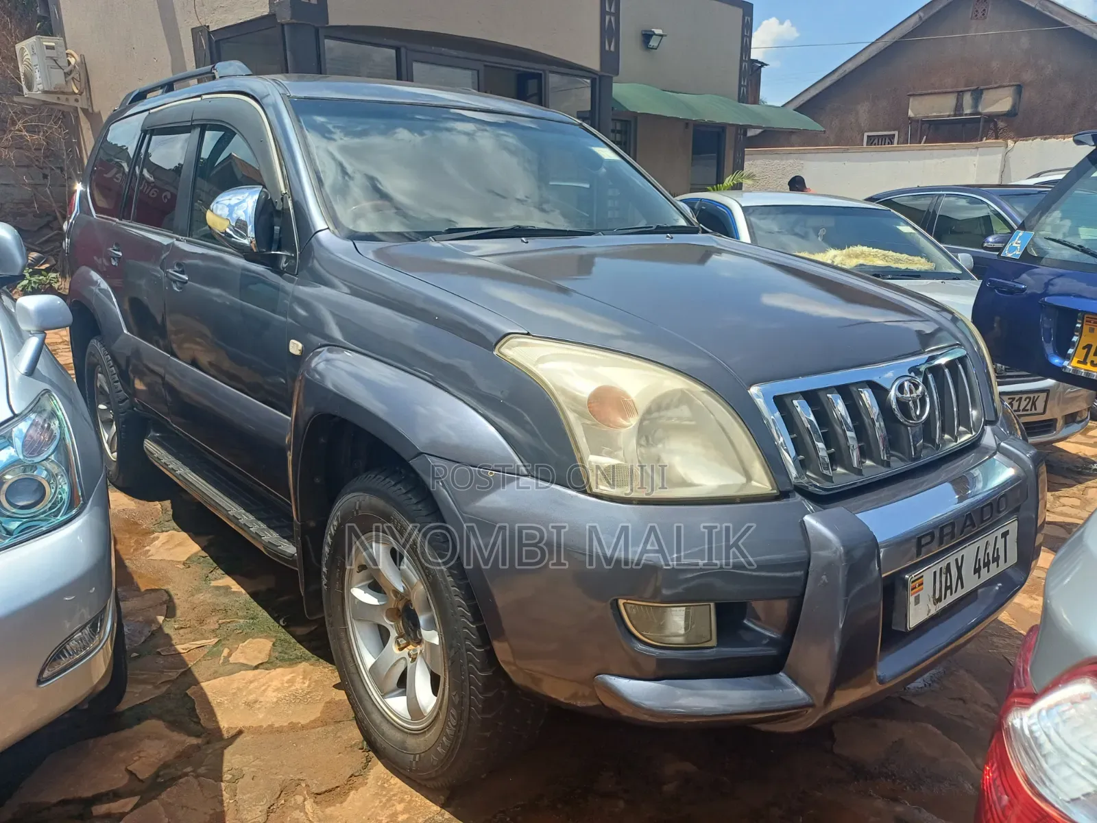 Toyota Land Cruiser Prado 2.7 5dr 2004 Gray