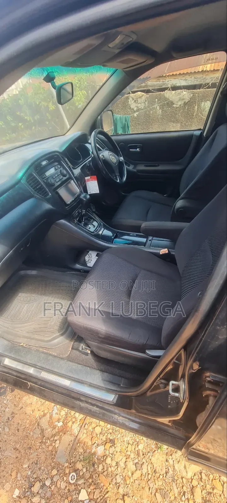 Toyota Kluger 2003 Black