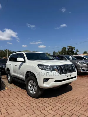 Toyota Land Cruiser Prado 2018 White