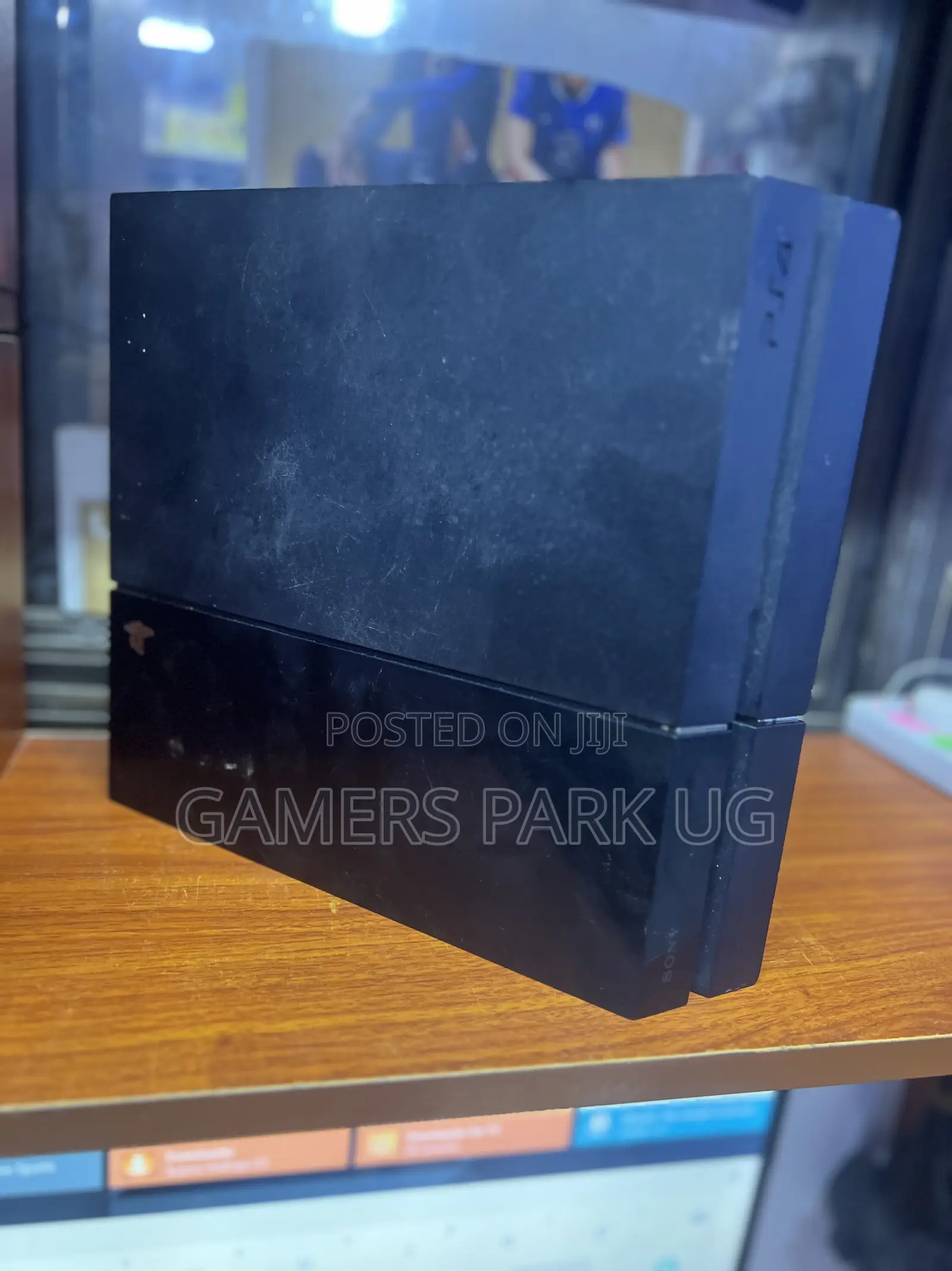 PlayStation 4 Standard Console