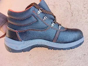 Safety Boots/ Shoes