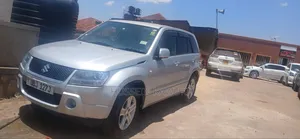Suzuki Escudo 2009 Silver