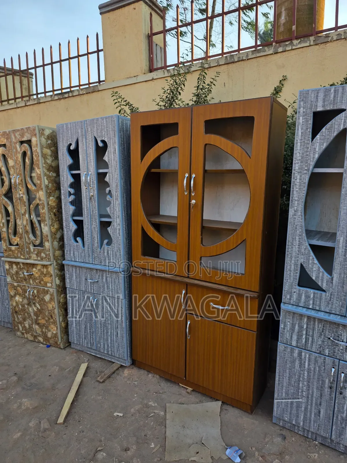 Cupboard / Sideboard 2 Ft